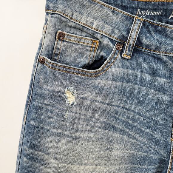 Apt. 9 Modern Boyfriend Medium Washed Distressed Blue Jeans Women's Size 8 - Picture 3 of 6